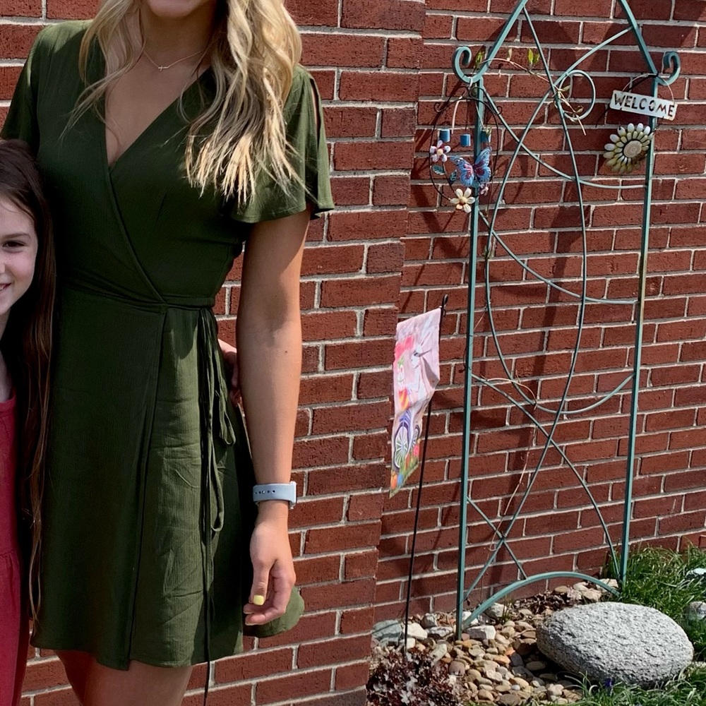 Lulus Green Wrap Dress with Sleeves
